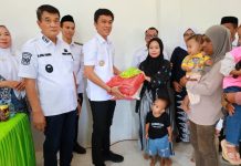 Perkuat Gizi Ibu dan Anak, Bupati Konawe Utara Buka Bakti Sosial IBI di Asera