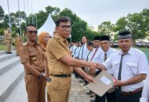 La Ode Aswad: RT/RW se Kota Baubau Harus Proaktif Jadi Penghubung Pemerintah dan Masyarakat