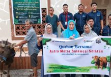 Asmo Sulsel Salurkan Sapi Kurban untuk Warga Mangasa